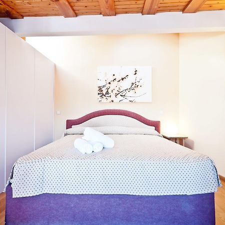 Puerta Del Sol VI Apartment Madrid Bagian luar foto