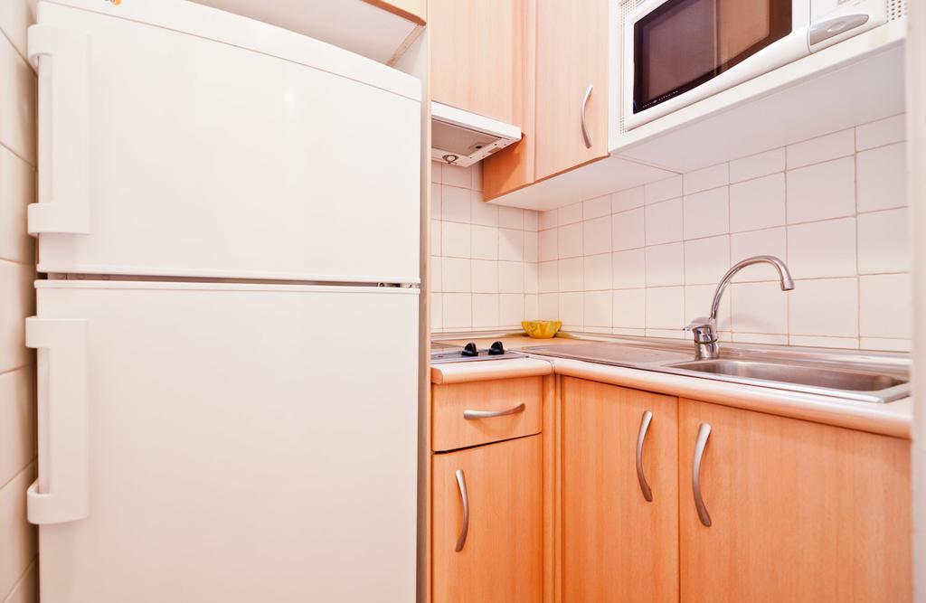 Puerta Del Sol VI Apartment Madrid Bagian luar foto